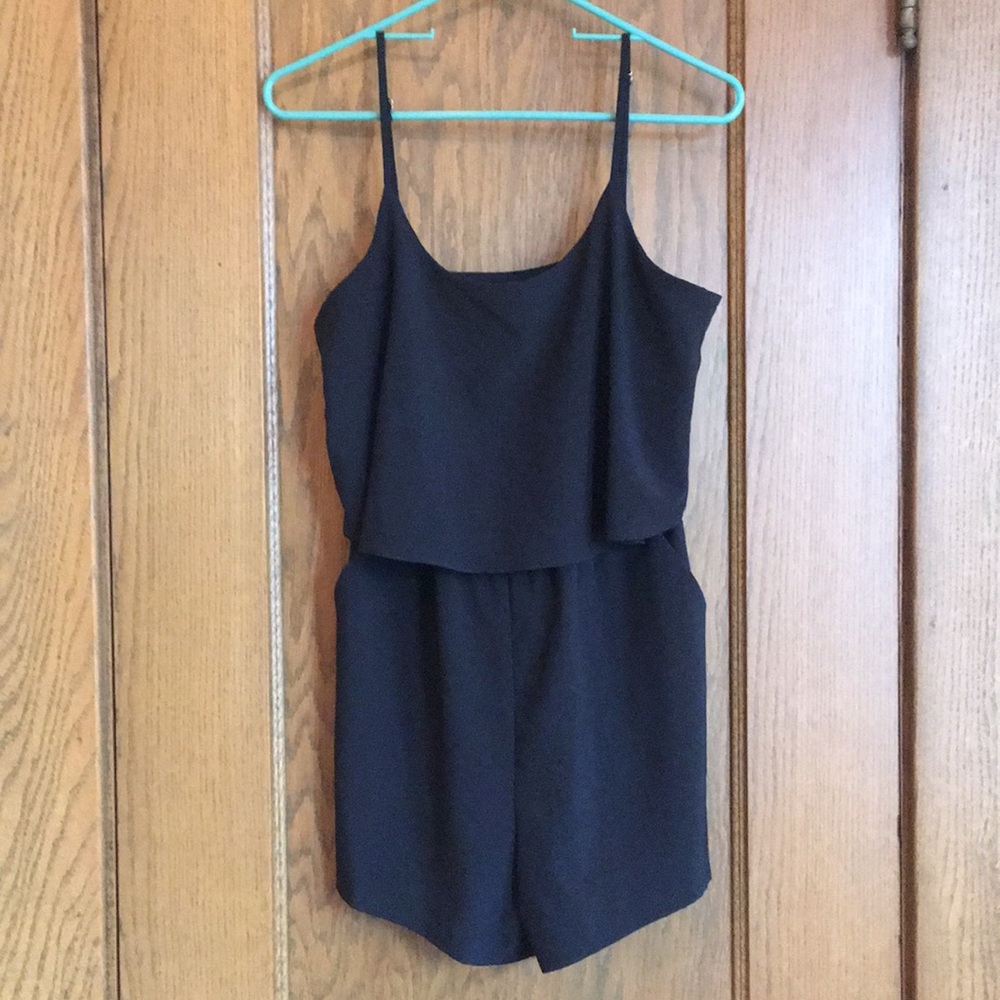 Silence + Noise Urban Outfitters black romper Sz S
